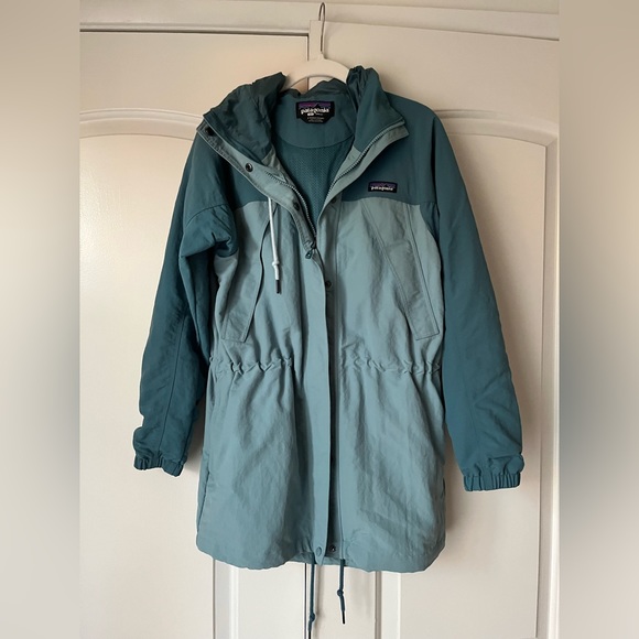 COPY - Women’s Patagonia Skyforest Parka Blue Small Like New - Picture 2 of 5